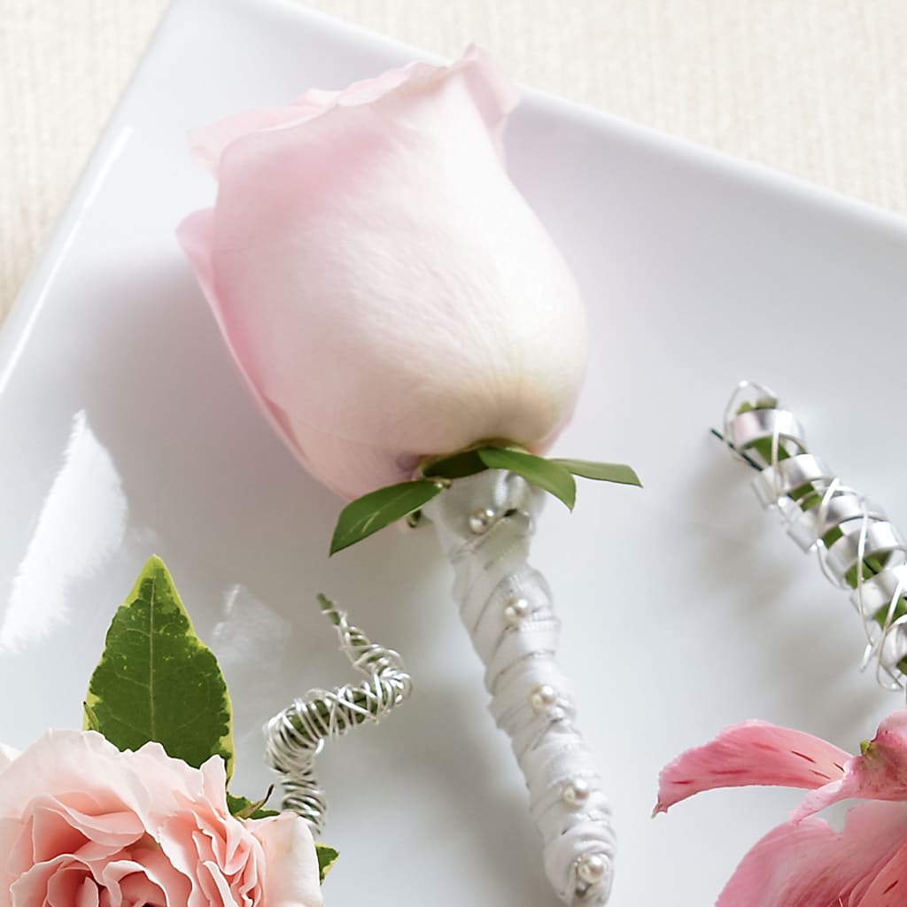 Pink Rose Boutonniere – Park Avenue Florist, Orange Park FL