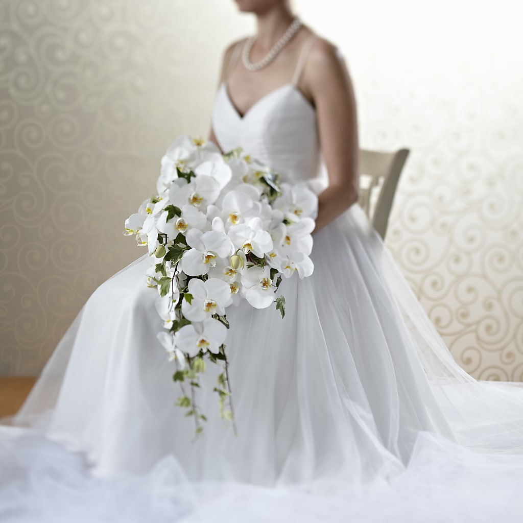 Classic White Bouquet – Park Avenue Florist, Orange Park FL