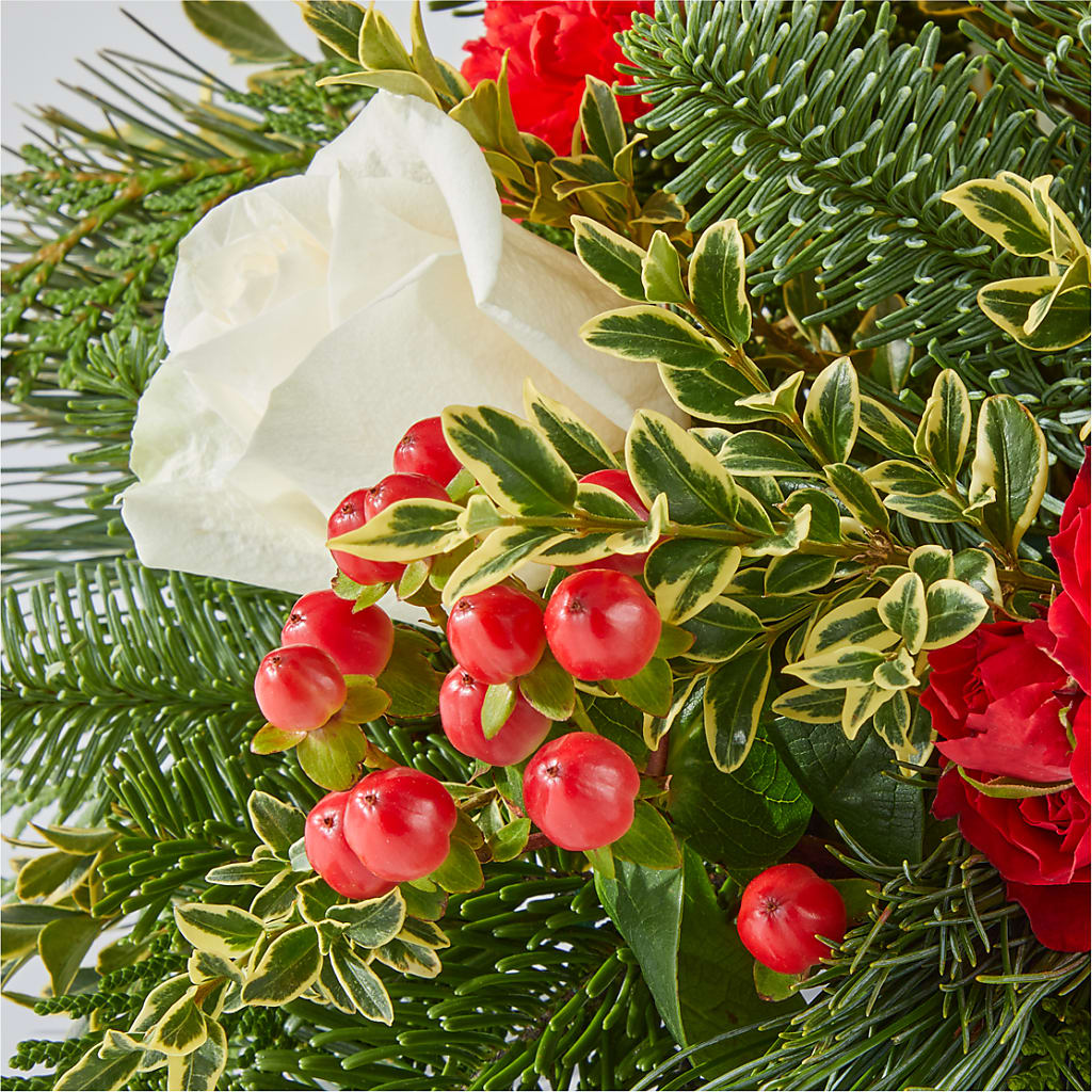 December Dreams Centerpiece –  Park Avenue Florist, Orange Park FL
