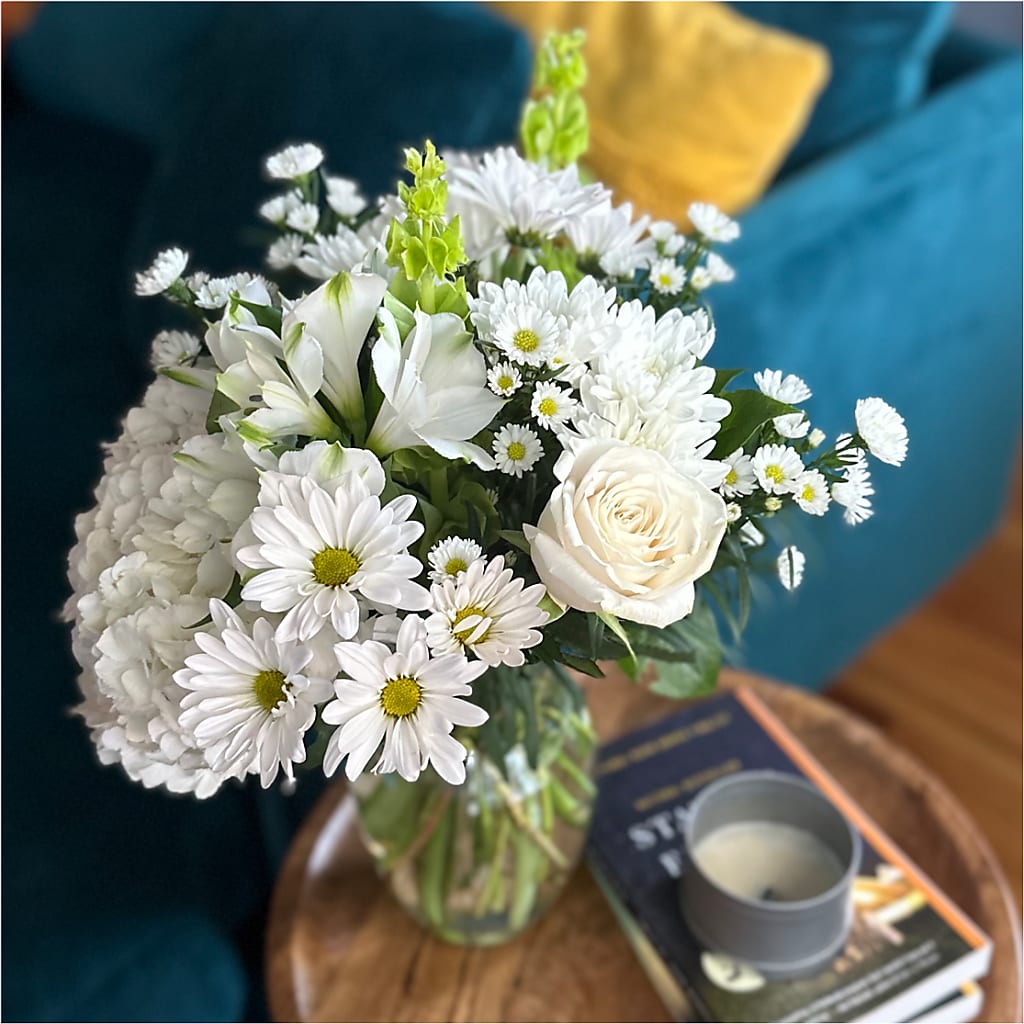 Classic Ivory – A Florist Original –  Park Avenue Florist, Orange Park FL