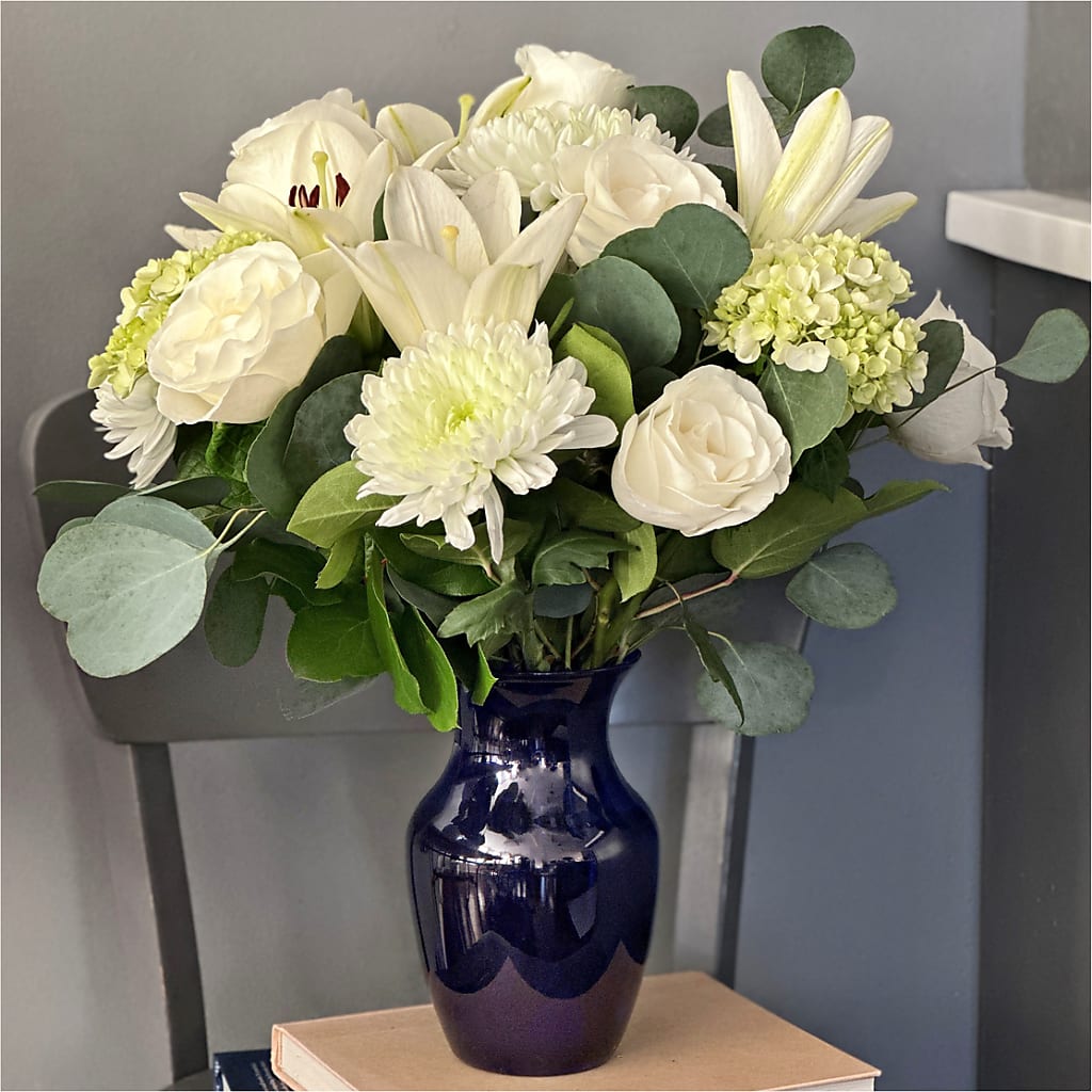 Snowy Dreams Bouquet –  Park Avenue Florist, Orange Park FL