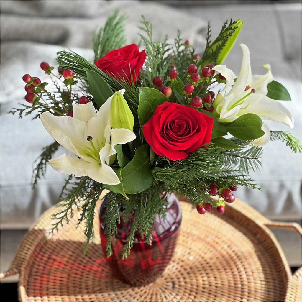 Evergreen Delight Bouquet –  Park Avenue Florist, Orange Park FL